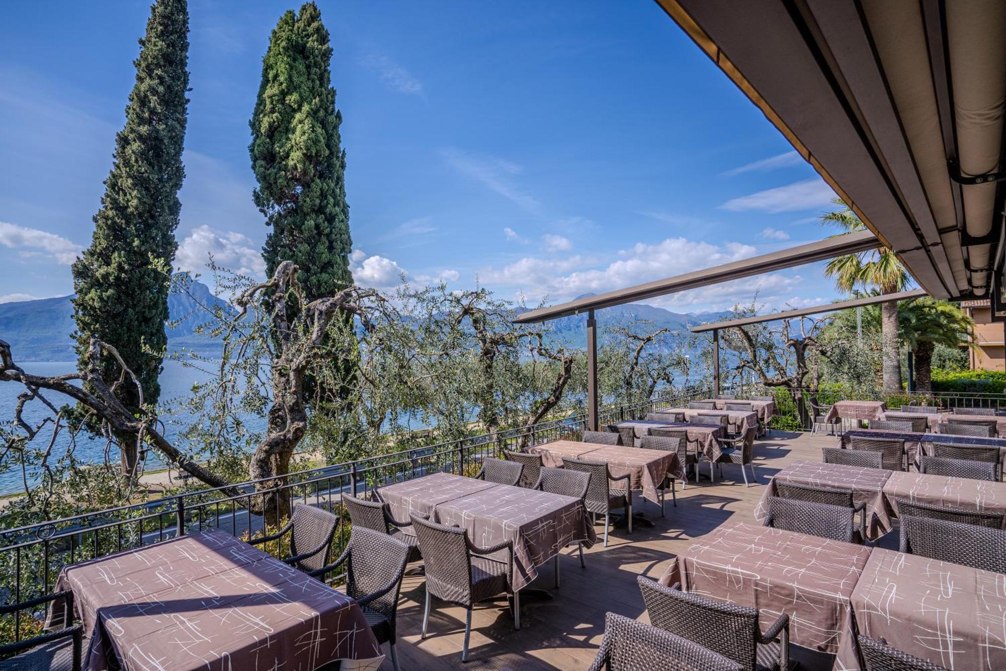 Villa Remo By Hotel Galvani Torri Del Benaco Exterior foto